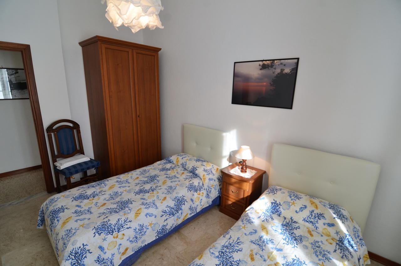 Levanto Rentals ภายนอก รูปภาพ
